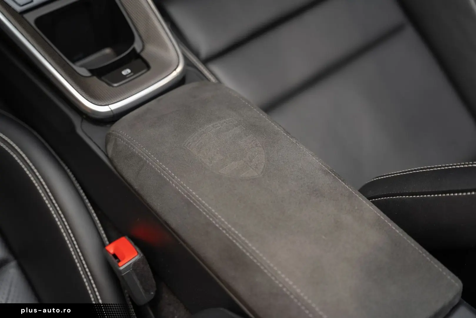 PORSCHE 992 992 Carrera 4S Cabrio Burmester Sportuitlaat