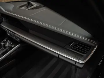 PORSCHE 992 992 Carrera 4S Cabrio Burmester Sportuitlaat