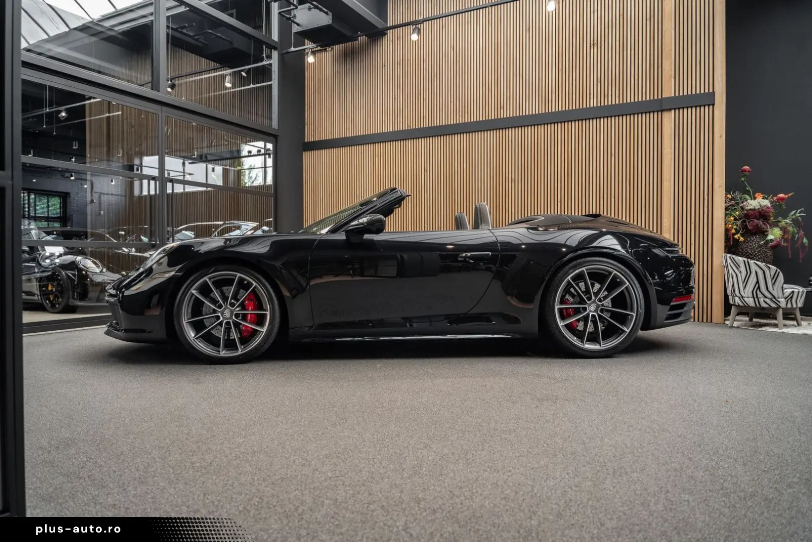 PORSCHE 992 992 Carrera 4S Cabrio Burmester Sportuitlaat