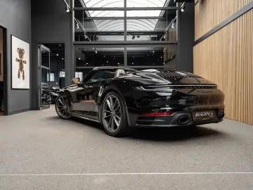 PORSCHE 992 992 Carrera 4S Cabrio Burmester Sportuitlaat