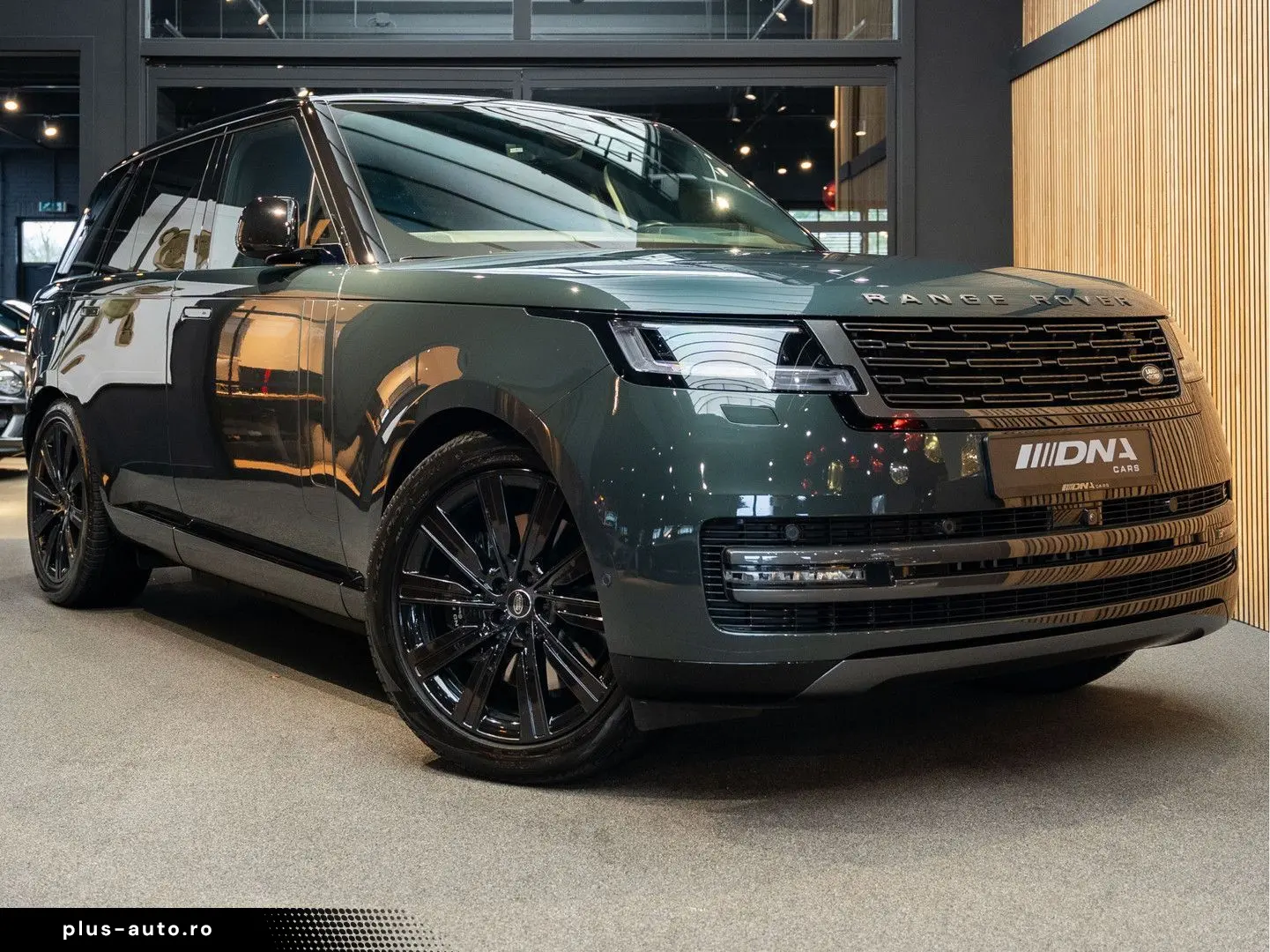 LAND ROVER Range Rover P550e Autobiography Belgravia Green