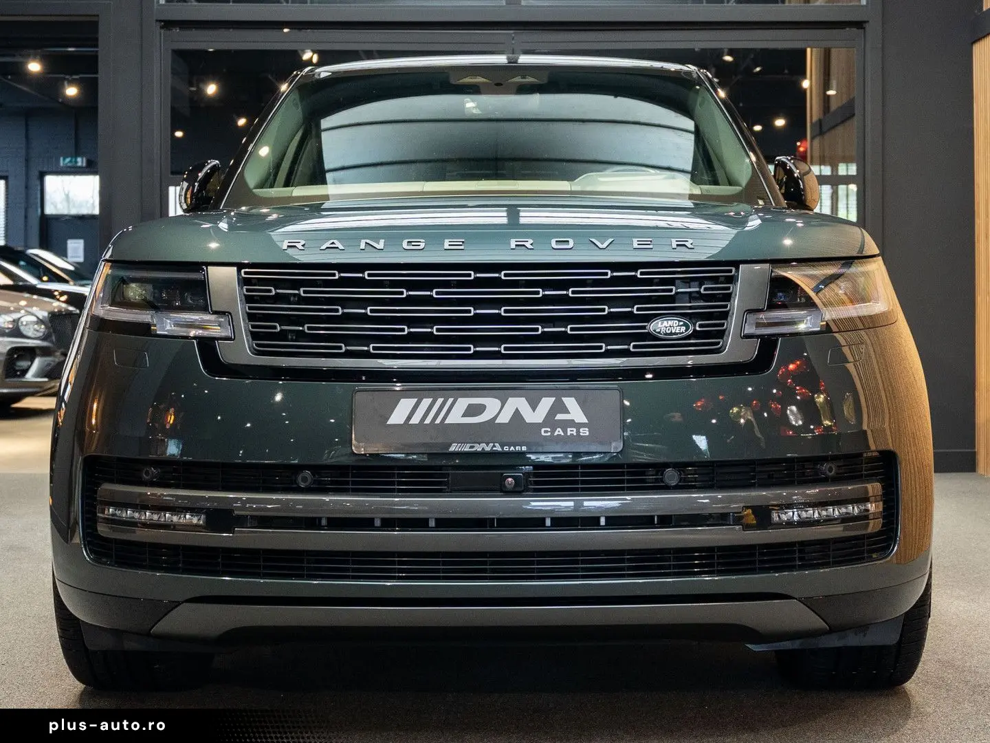 LAND ROVER Range Rover P550e Autobiography Belgravia Green