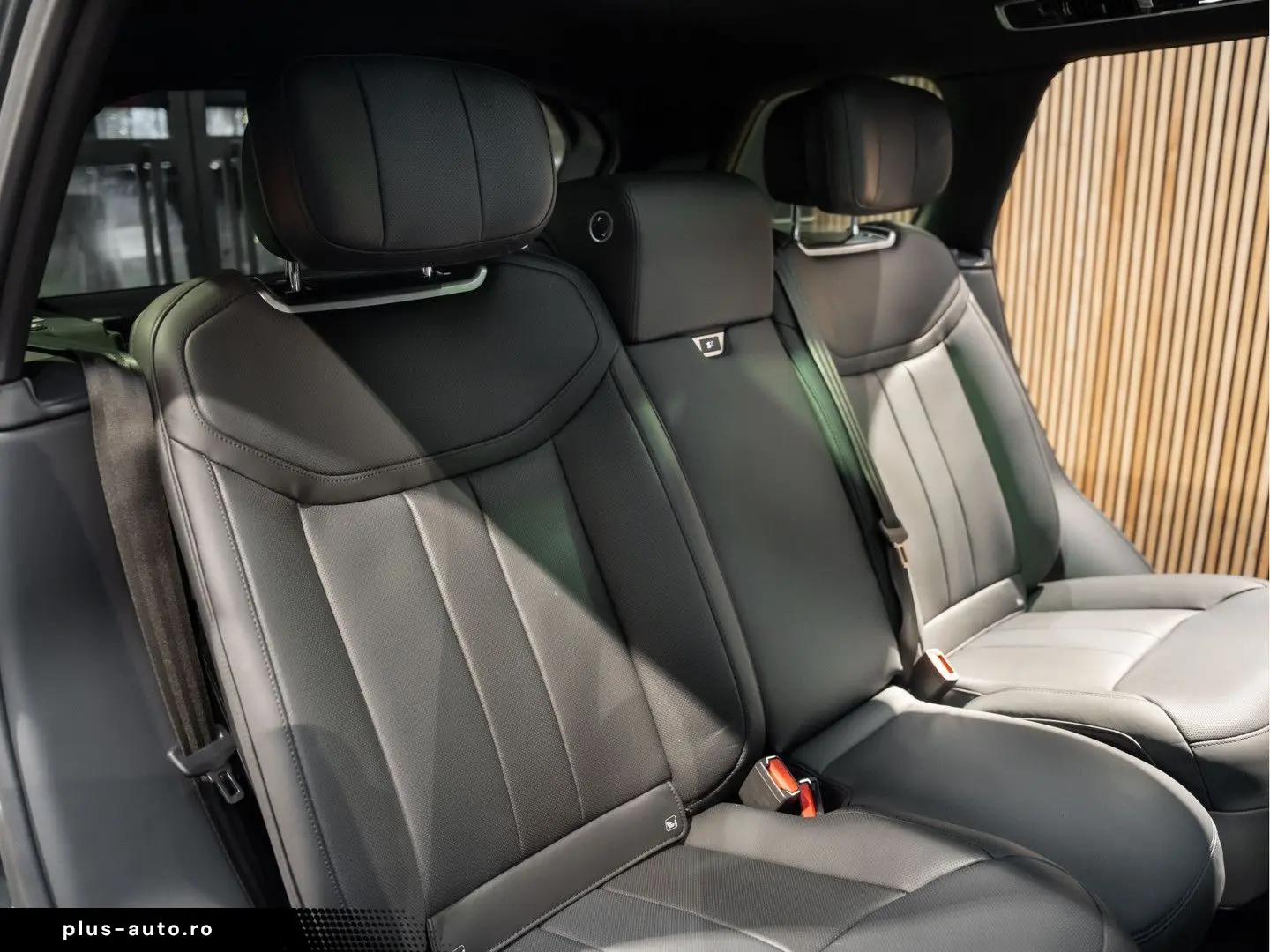 LAND ROVER Range Rover P550e Autobiography Belgravia Green