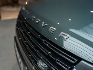 LAND ROVER Range Rover P550e Autobiography Belgravia Green