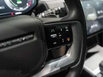 LAND ROVER Range Rover P550e Autobiography Belgravia Green