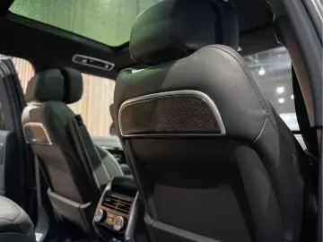 LAND ROVER Range Rover P550e Autobiography Belgravia Green