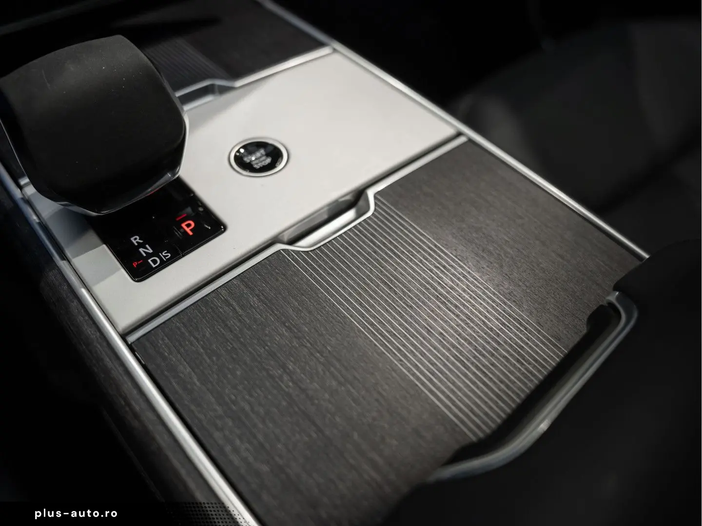 LAND ROVER Range Rover P550e Autobiography Belgravia Green