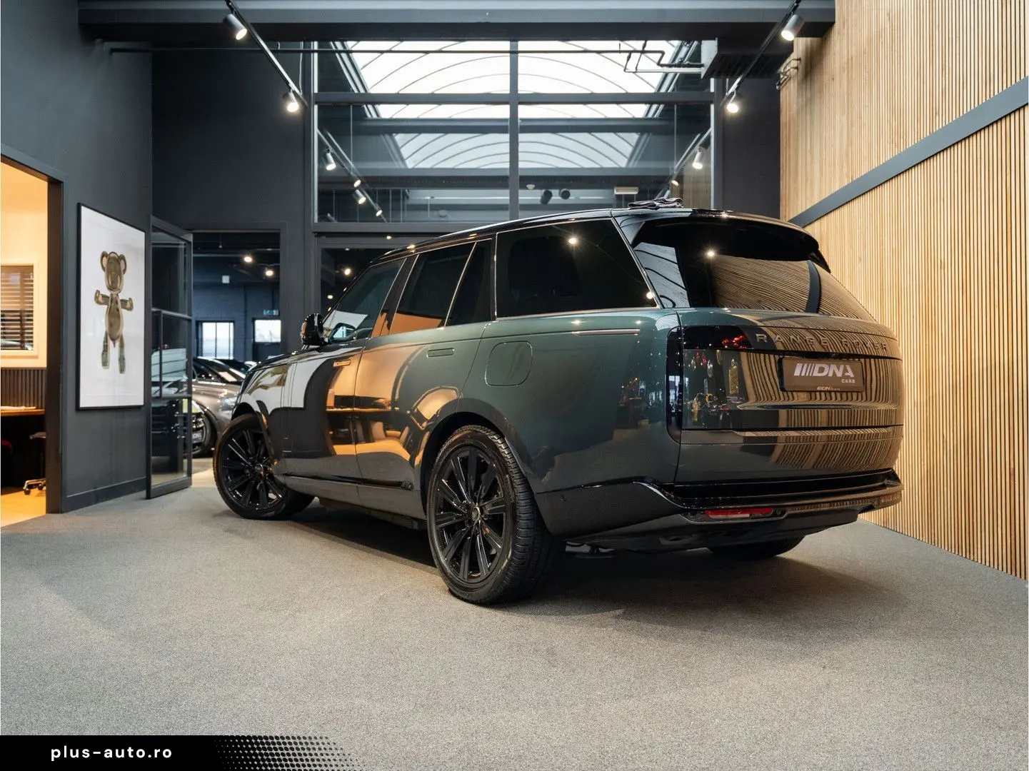 LAND ROVER Range Rover P550e Autobiography Belgravia Green