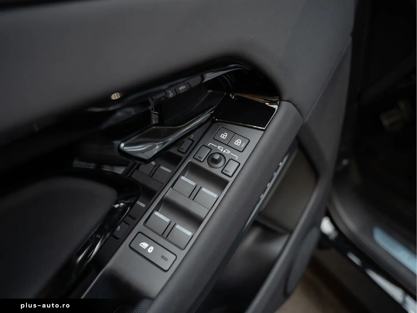 LAND ROVER Range Rover Evoque 1.5 P270e PHEV AWD Dynamic SE