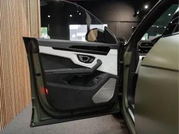 LAMBORGHINI Urus V8 S Keramisch 23'' Sport&hellip;