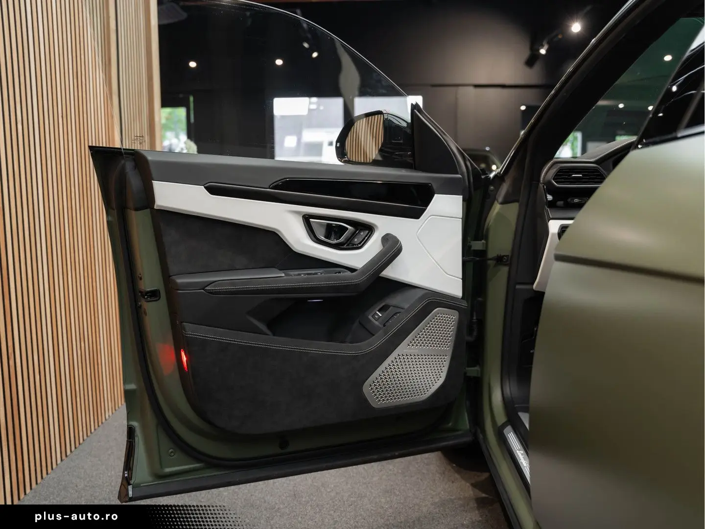 LAMBORGHINI Urus V8 S Keramisch 23'' Sport&hellip;