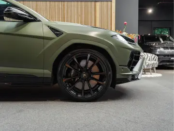 LAMBORGHINI Urus V8 S Keramisch 23'' Sport&hellip;