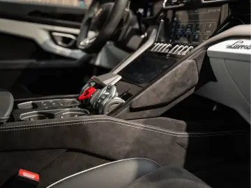 LAMBORGHINI Urus V8 S Keramisch 23'' Sport&hellip;