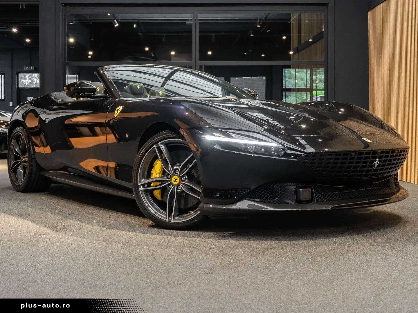 FERRARI Roma Spider V8 Full Carbon ADAS Roma Spider 3.9