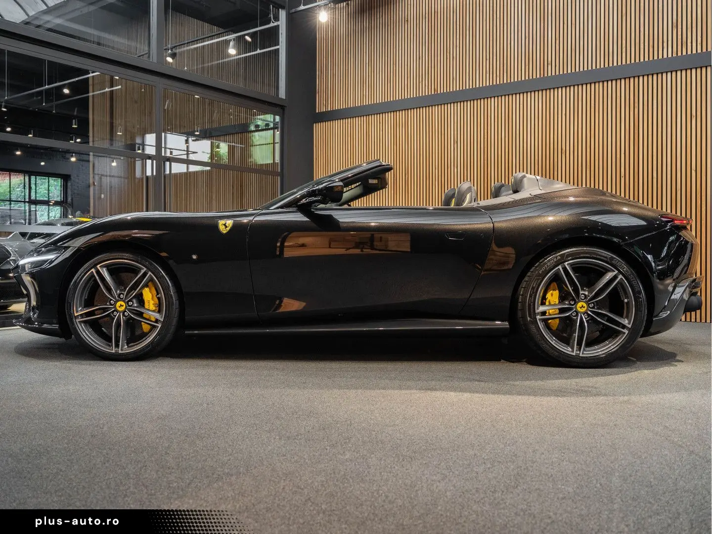 FERRARI Roma Spider V8 Full Carbon ADAS Roma Spider 3.9