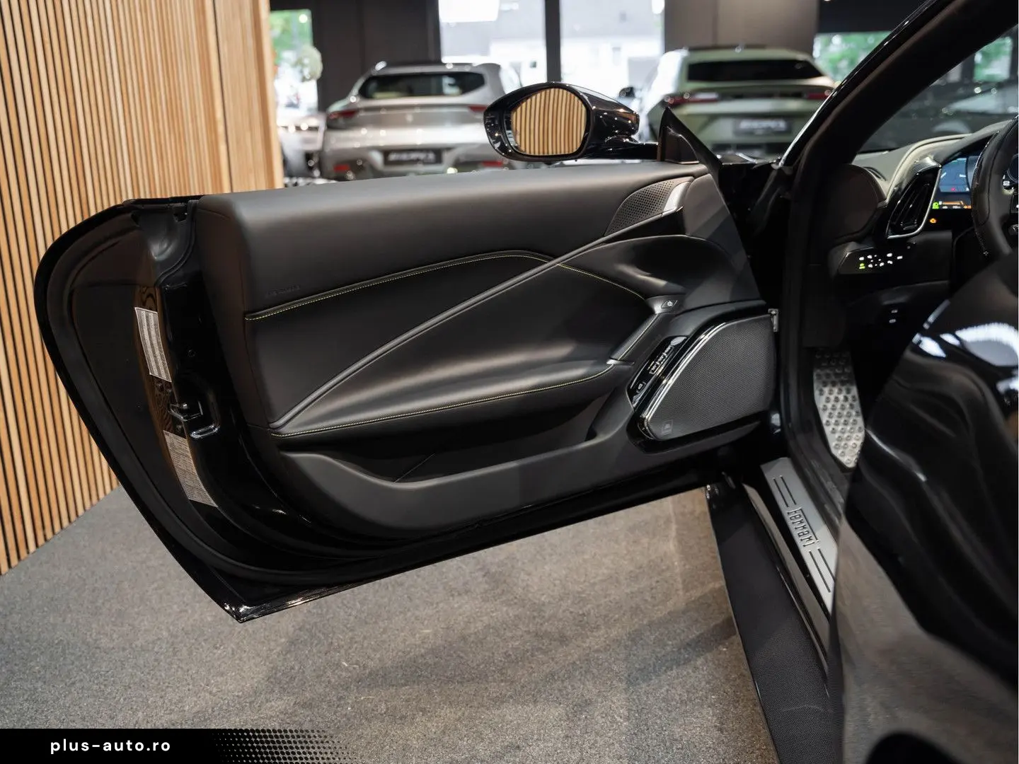 FERRARI Roma Spider V8 Full Carbon ADAS Roma Spider 3.9