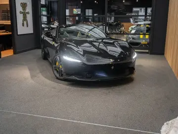 FERRARI Roma Spider V8 Full Carbon ADAS Roma Spider 3.9