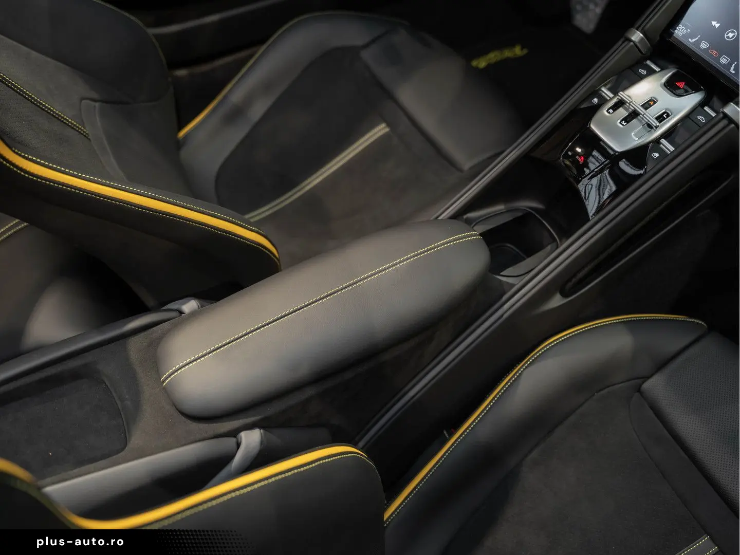 FERRARI Roma Spider V8 Full Carbon ADAS Roma Spider 3.9