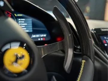 FERRARI Roma Spider V8 Full Carbon ADAS Roma Spider 3.9