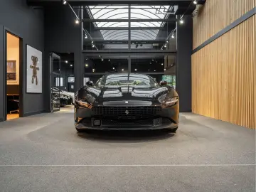 FERRARI Roma Spider V8 Full Carbon ADAS Roma Spider 3.9