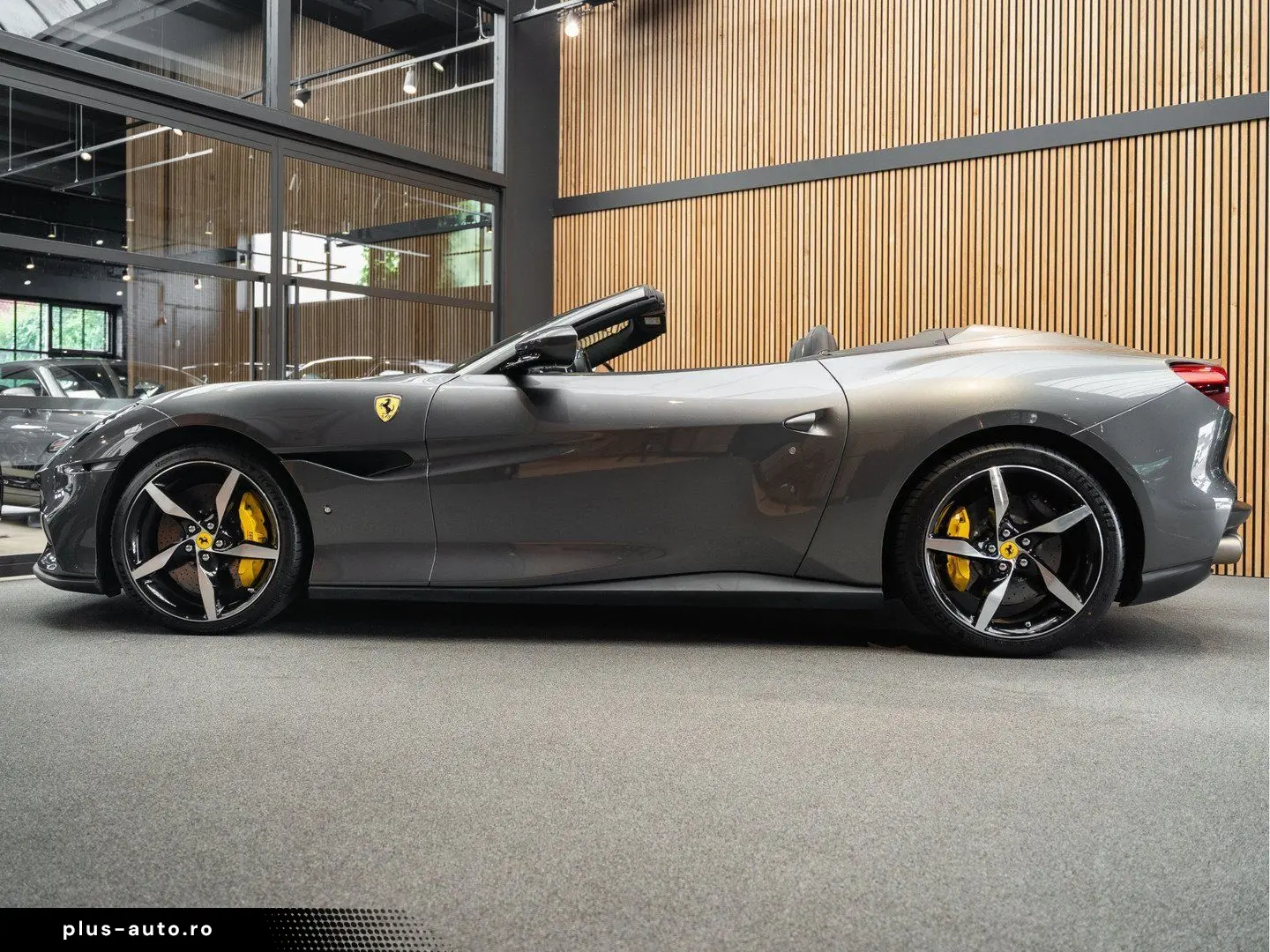 FERRARI Portofino M V8 HELE Carbon Daytona Seats 3.9 Por