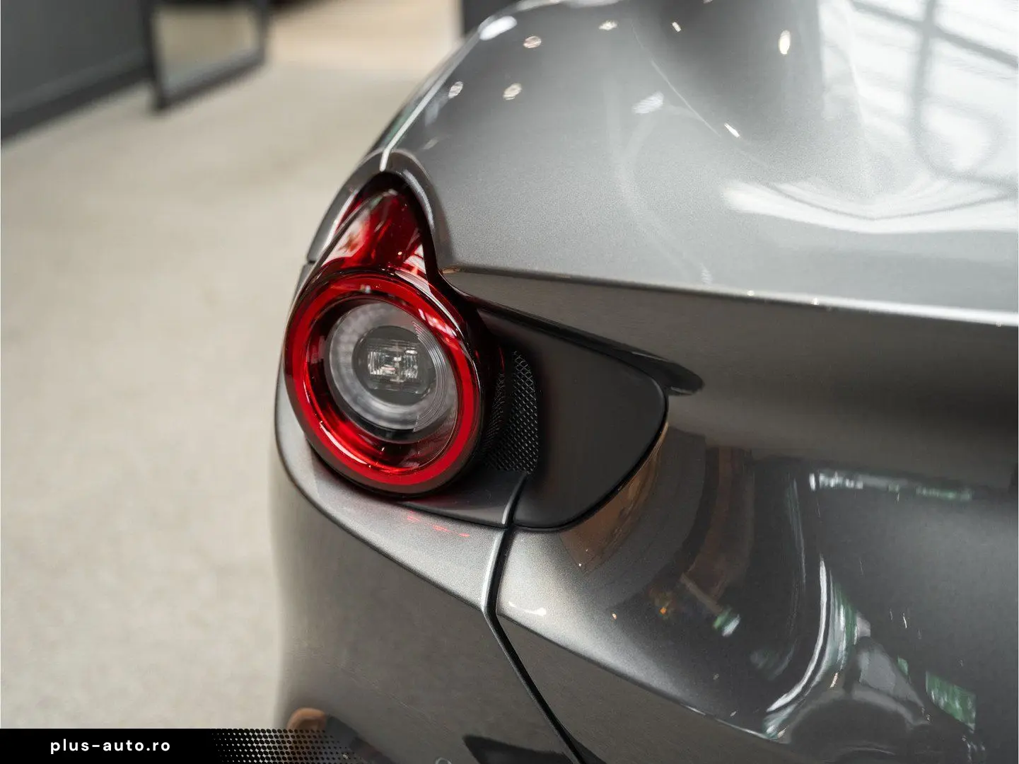 FERRARI Portofino M V8 HELE Carbon Daytona Seats 3.9 Por