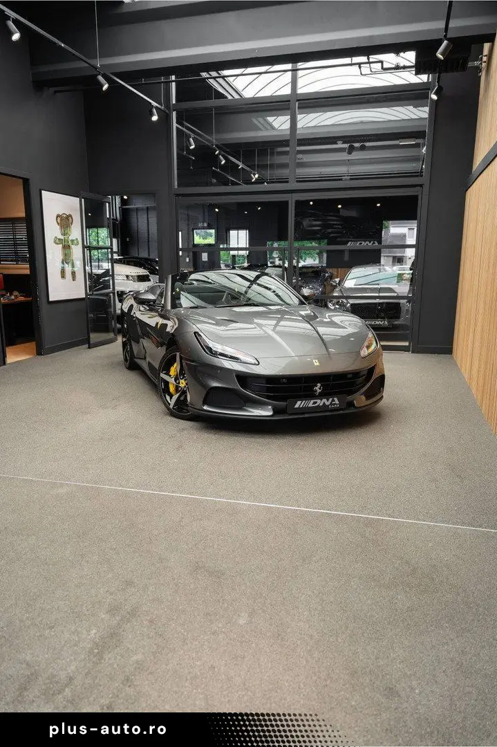 FERRARI Portofino M V8 HELE Carbon Daytona Seats 3.9 Por