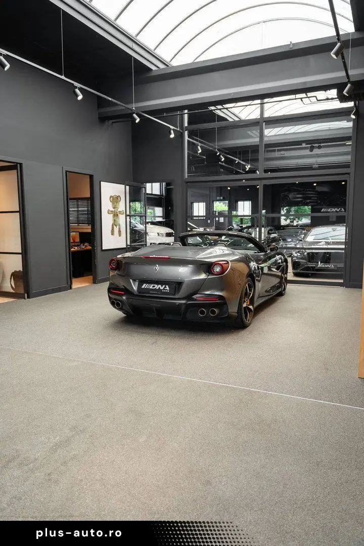 FERRARI Portofino M V8 HELE Carbon Daytona Seats 3.9 Por