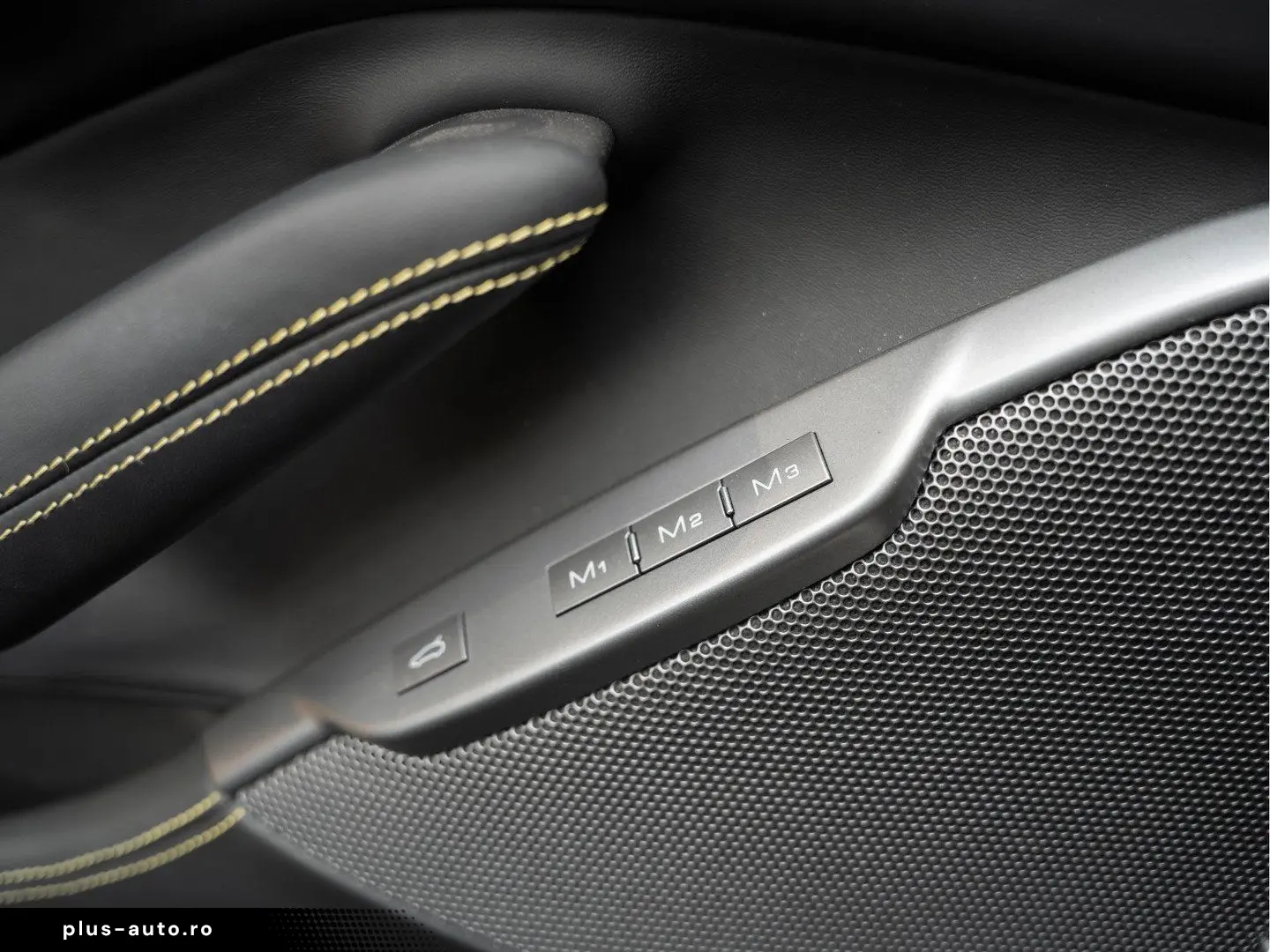 FERRARI Portofino M V8 HELE Carbon Daytona Seats 3.9 Por