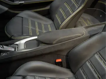 FERRARI Portofino M V8 HELE Carbon Daytona Seats 3.9 Por