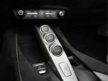 FERRARI Portofino M V8 HELE Carbon Daytona Seats 3.9 Por