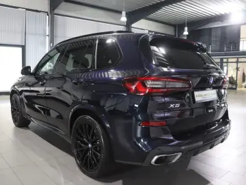 BMW X5 xDrive 40d INDIVIDUAL M-SPORTPAKET SKY-LOUNGE
