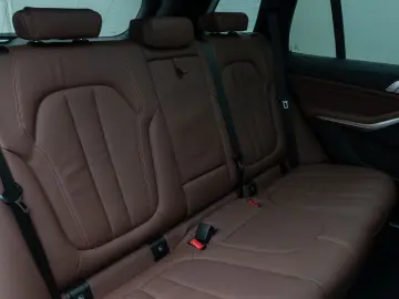 BMW X5 xD30d M Sport Panorama Laser Kamera HUD HiFi