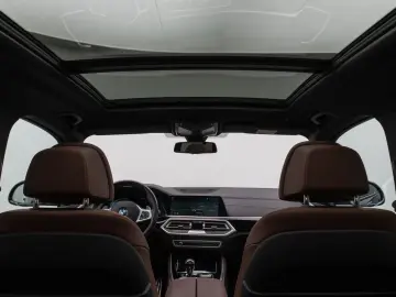 BMW X5 xD30d M Sport Panorama Laser Kamera HUD HiFi