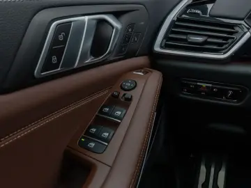 BMW X5 xD30d M Sport Panorama Laser Kamera HUD HiFi