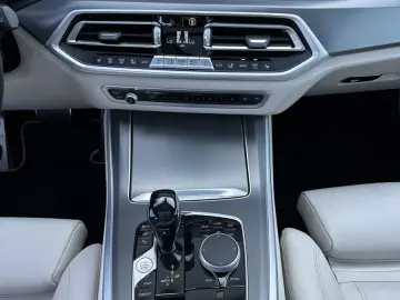 BMW X5 xDrive40d M-Sport NAV LASER PANO HEAD-UP 22ZO