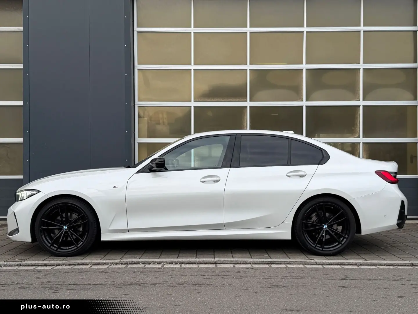 BMW 320 d xDrive M-SPORT StdHzg. ACC 19 Shadow Spur