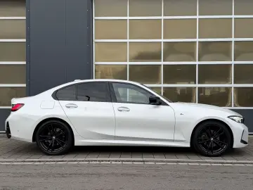 BMW 320 d xDrive M-SPORT StdHzg. ACC 19 Shadow Spur