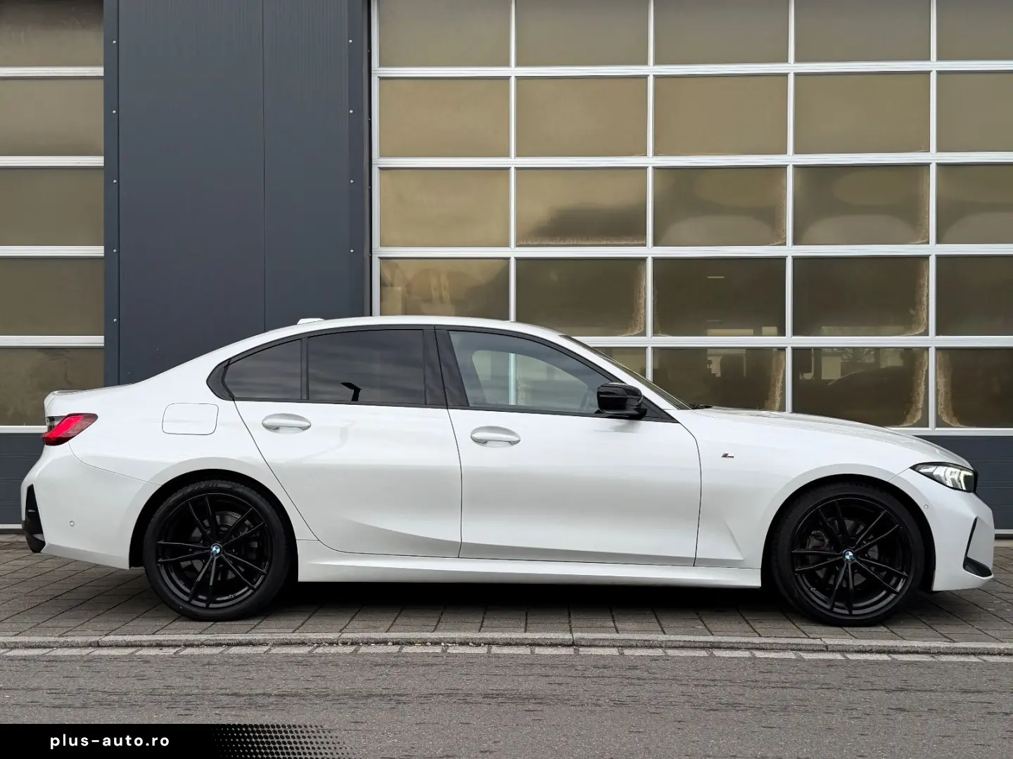 BMW 320 d xDrive M-SPORT StdHzg. ACC 19 Shadow Spur