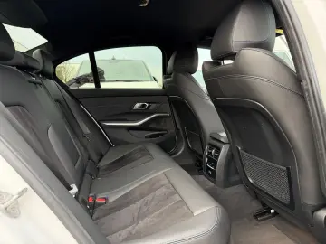 BMW 320 d xDrive M-SPORT StdHzg. ACC 19 Shadow Spur