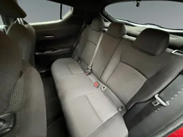 TOYOTA C-HR 1.8 Club 2xKlima ACC AUT Fernlichtass. Kam.