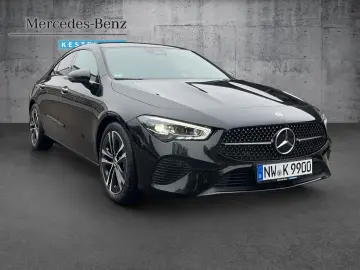 MERCEDES-BENZ CLA 200 d  NIGHT AHK DISTRO PANO 360