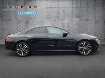 MERCEDES-BENZ CLA 200 d  NIGHT AHK DISTRO PANO 360