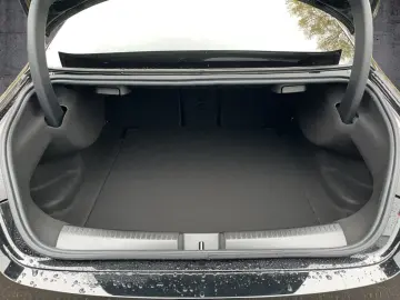 MERCEDES-BENZ CLA 200 d  NIGHT AHK DISTRO PANO 360