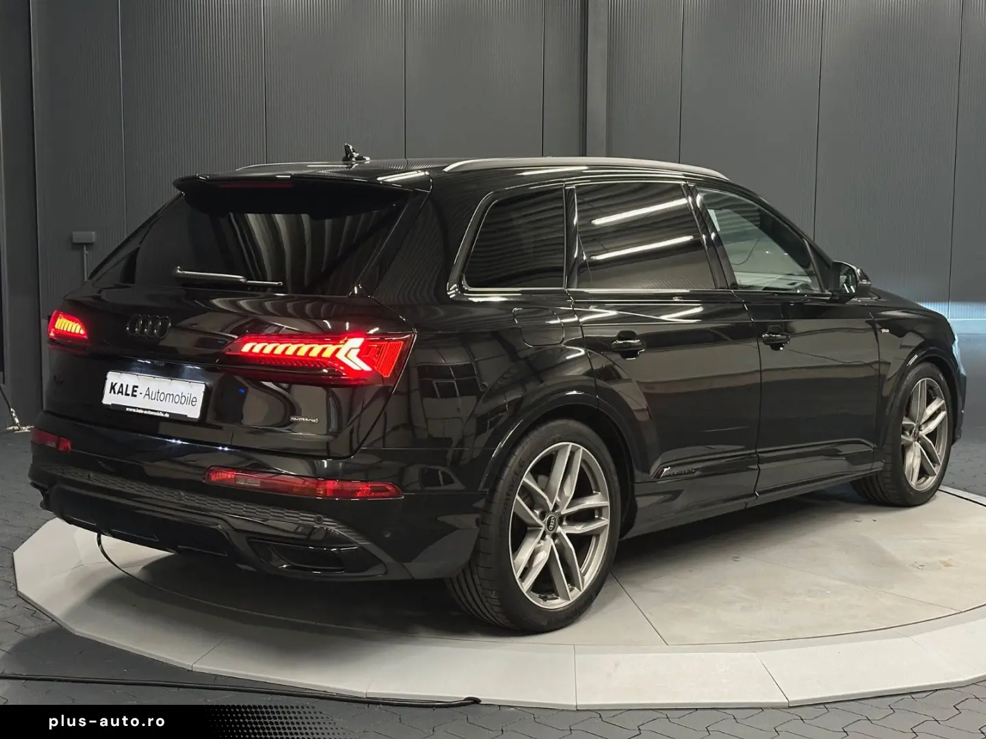 AUDI Q7 50 TDI quattro competition plus