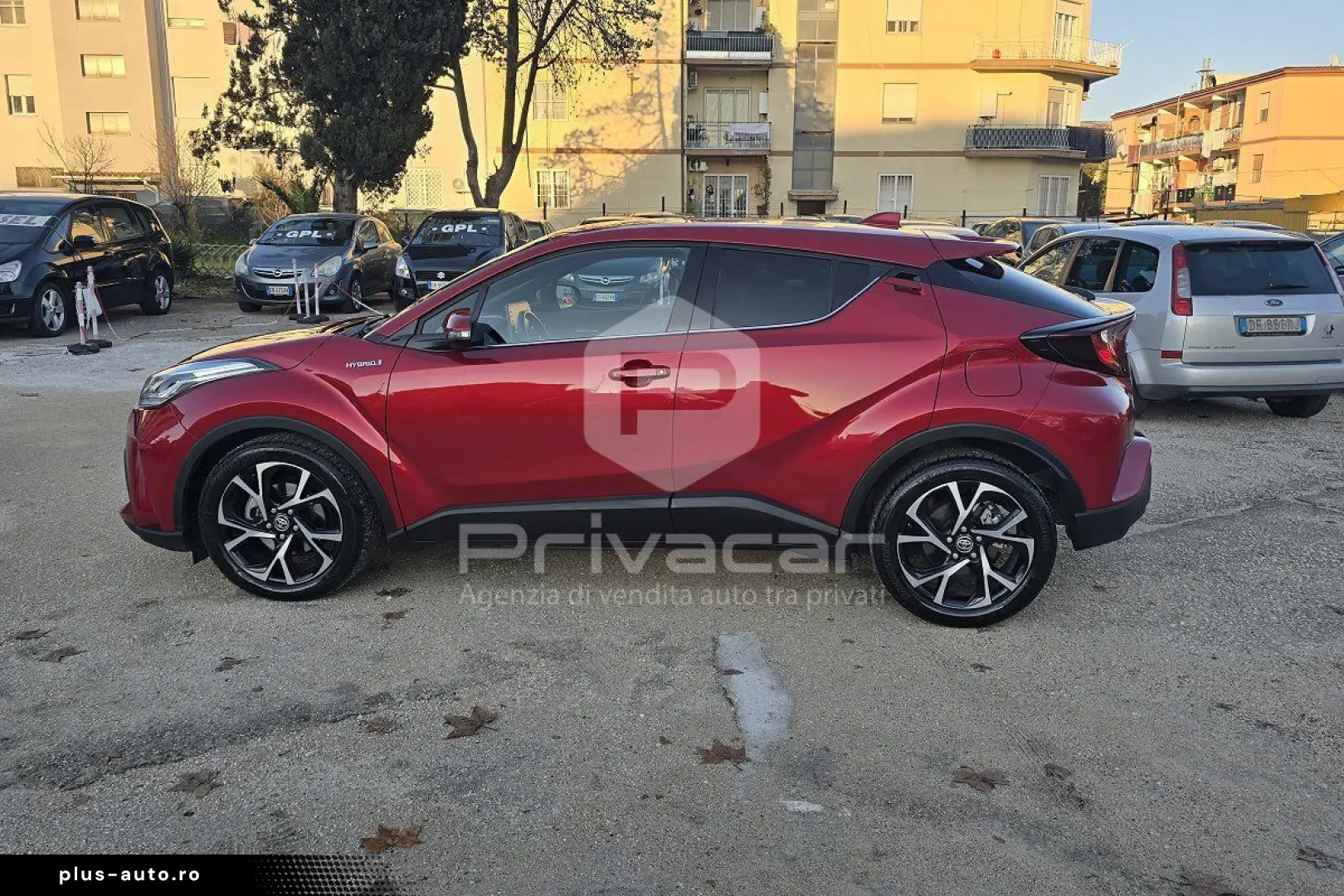 TOYOTA TOYOTA C-HR 1.8 Hybrid E-CVT Trend