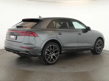 AUDI Q8 50 TDI FL S line