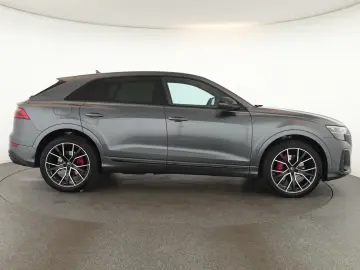AUDI Q8 50 TDI FL S line