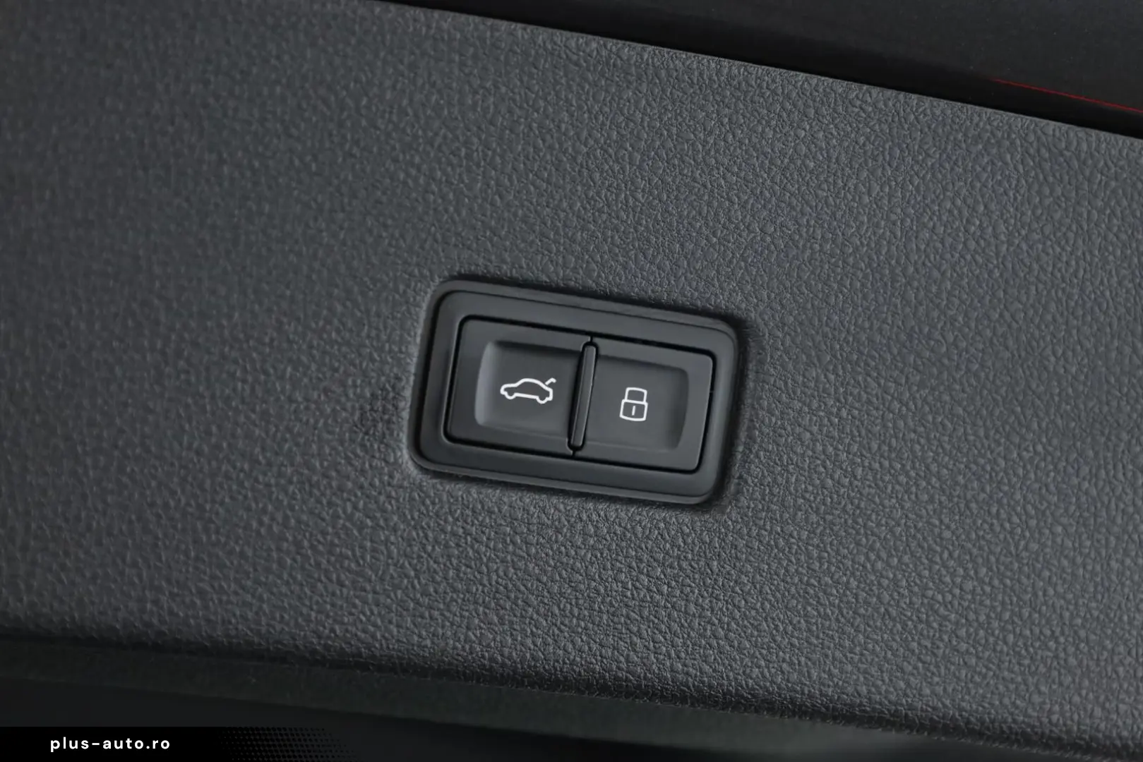 AUDI Q8 50 TDI FL S line