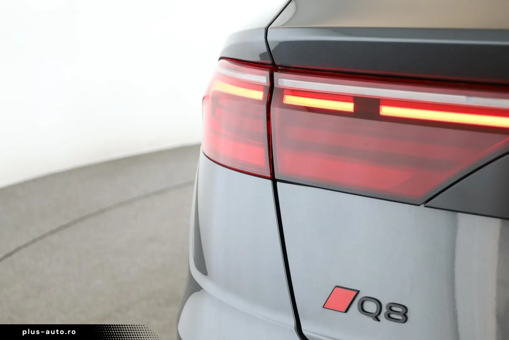 AUDI Q8 50 TDI FL S line